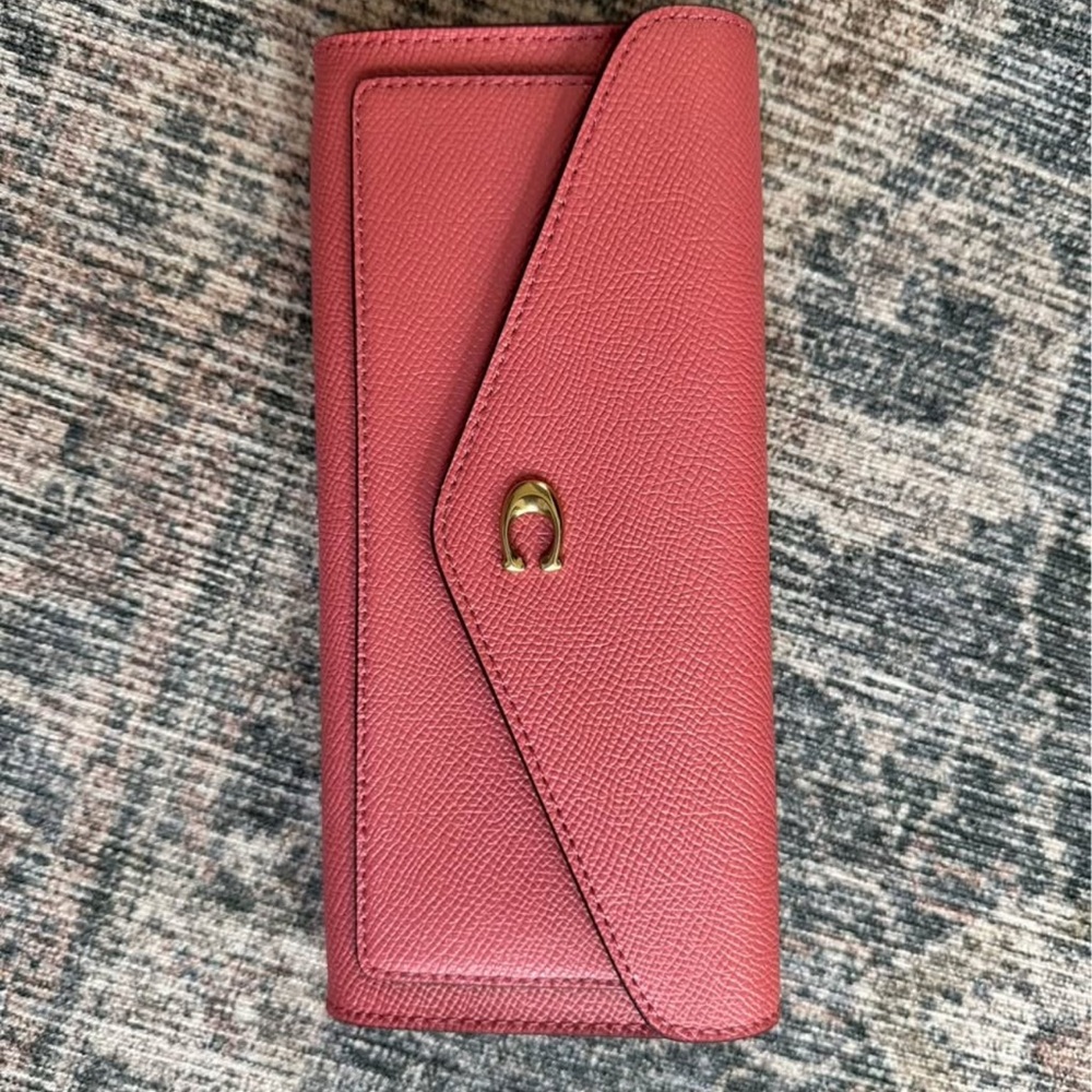 BRAND NEW! Coach Wyn Soft Wallet